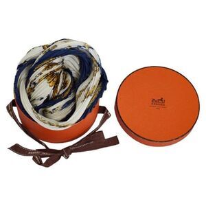 Hermes Carre 90 Les Cles Silk Scarf